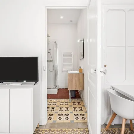 Apartment 2 - Centre Historique - Clim - Wifi